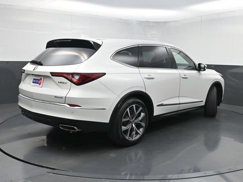 Used 2023 Acura MDX w/ Technology Package AWD/4WD image 29