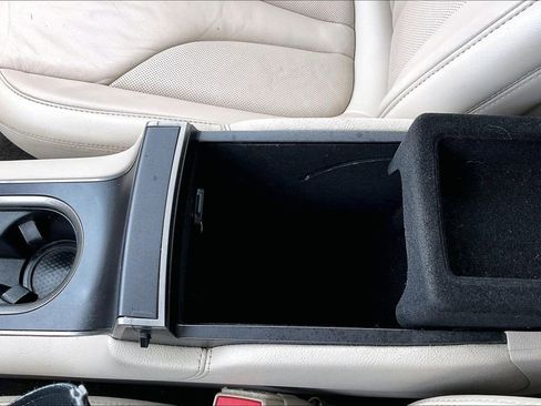 Used 2017 Lincoln MKC Select image 24