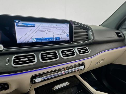 New 2026 Mercedes-Benz GLS 580 4MATIC image 20