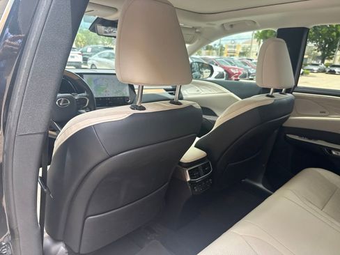 Used 2023 Lexus RX 350 FWD w/ Cold Area Package image 25