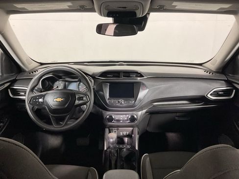 Used 2021 Chevrolet TrailBlazer LS image 21