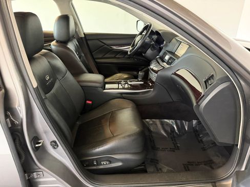 Used 2011 INFINITI M37 x w/ Premium Pkg AWD/4WD image 30