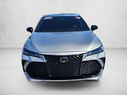 Used 2019 Toyota Avalon XSE w/ All Weather Liner Package FWD image 2