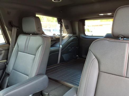 Used 2023 Chevrolet Tahoe RST w/ Luxury Package AWD/4WD image 16
