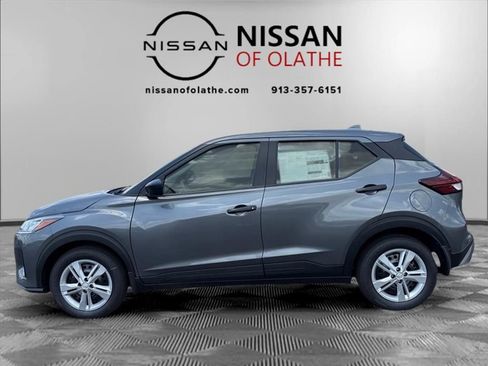 Certified 2025 Nissan Kicks Play S image 16