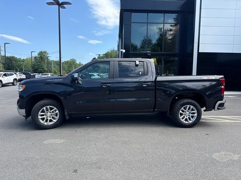 Used 2023 Chevrolet Silverado 1500 LT AWD/4WD image 2