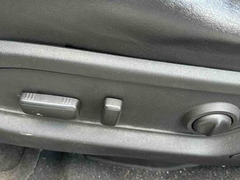 Used 2017 Buick Enclave Leather image 16