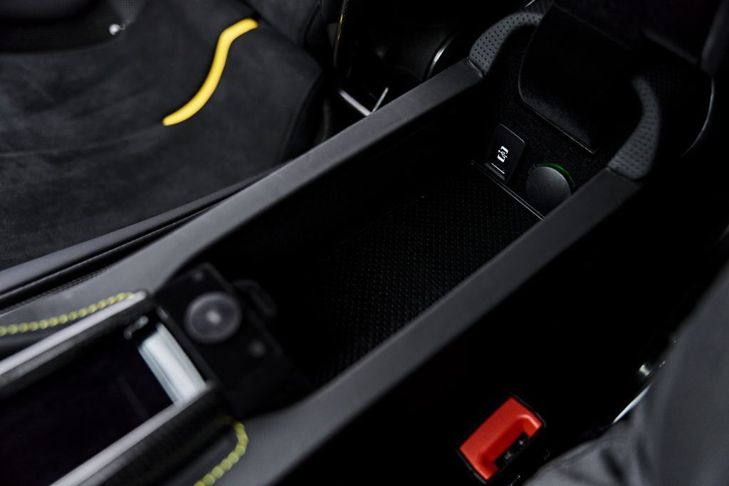 Used 2023 Ferrari SF90 Stradale AWD/4WD image 67