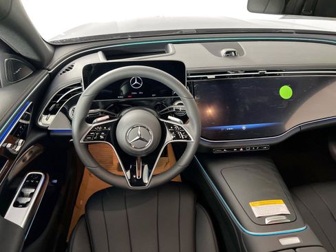 Certified 2026 Mercedes-Benz E 350 4MATIC Sedan image 20