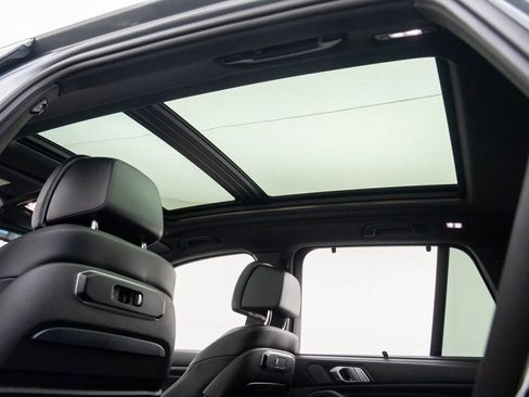 Used 2025 BMW X5 xDrive50e w/ Executive Package image 19