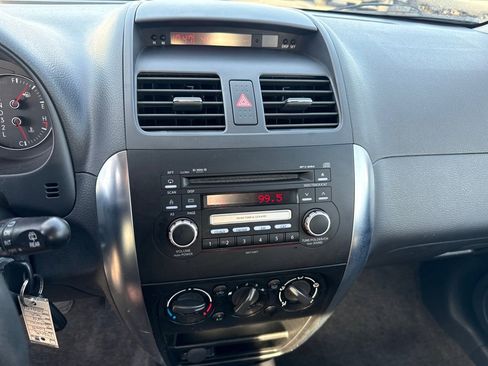 Used 2008 Suzuki SX4 Hatchback image 16