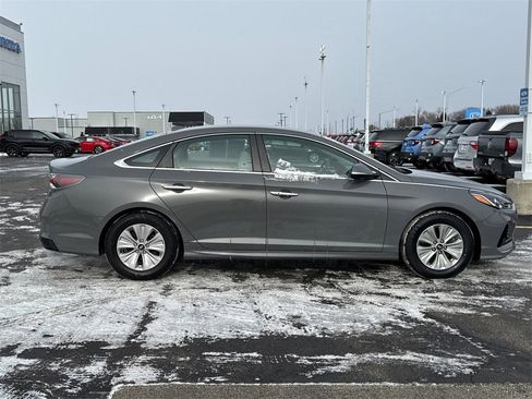 Used 2019 Hyundai Sonata SE image 10
