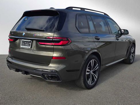 Used 2025 BMW X7 M60i w/ Executive Package image 3