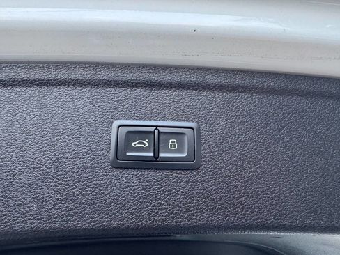 Used 2019 Audi Q5 2.0T Premium Plus w/ Premium Plus Package image 6