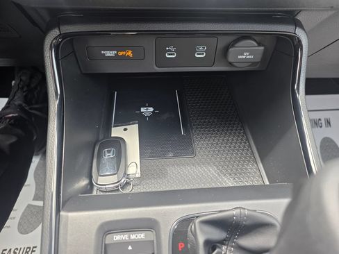 Used 2026 Honda CR-V LX image 18