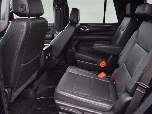 Used 2021 Chevrolet Tahoe Z71 w/ Z71 Signature Package image 8