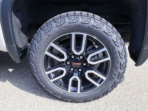 New 2026 GMC Sierra 1500 AT4 w/ AT4 Premium Package AWD/4WD image 35