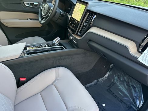 New 2026 Volvo XC60 B5 Plus AWD/4WD image 12