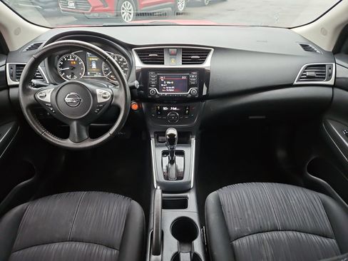 Used 2018 Nissan Sentra SV image 29