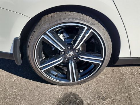 Used 2025 Honda Accord Sport image 5