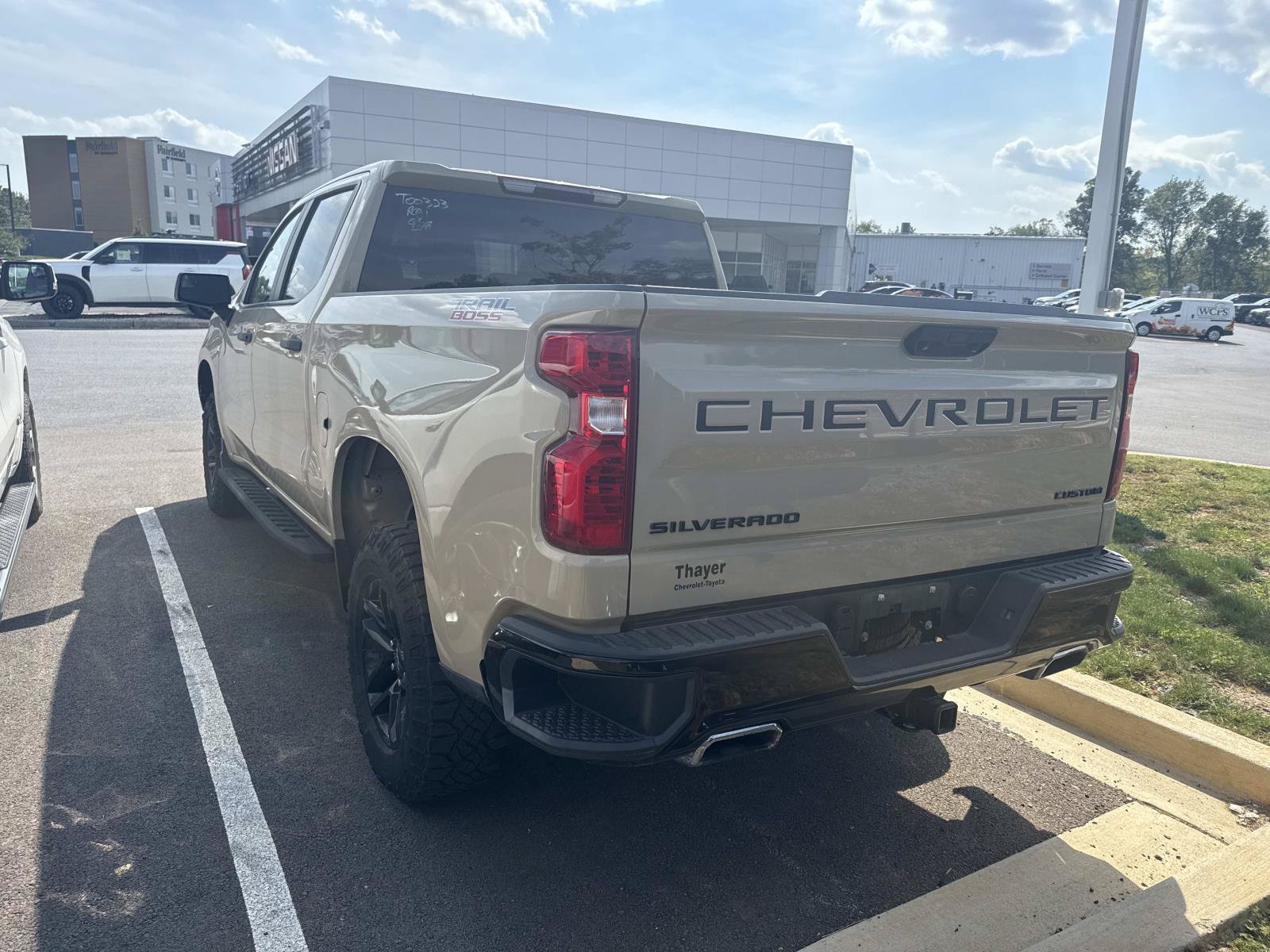 Used 2022 Chevrolet Silverado 1500 Custom Trail Boss w/ LPO, Dark Essentials Package AWD/4WD image 2