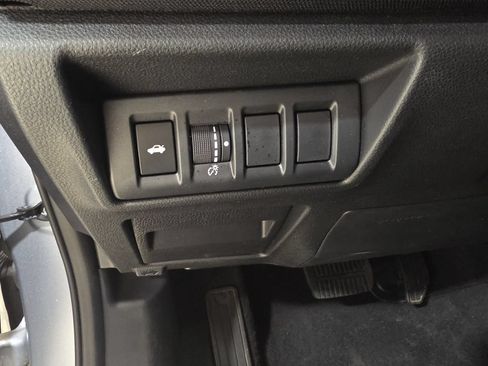 Used 2025 Subaru Legacy Premium AWD/4WD image 23