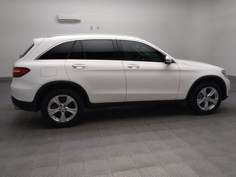 Used 2018 Mercedes-Benz GLC 300 w/ Premium Package image 10