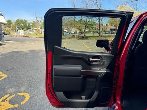 Used 2021 GMC Sierra 1500 AT4 w/ AT4 Premium Package AWD/4WD image 16