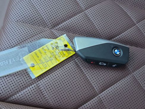 Used 2026 BMW X5 xDrive40i w/ M Sport Package AWD/4WD image 36