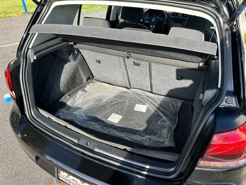 Used 2011 Volkswagen Golf TDI image 37