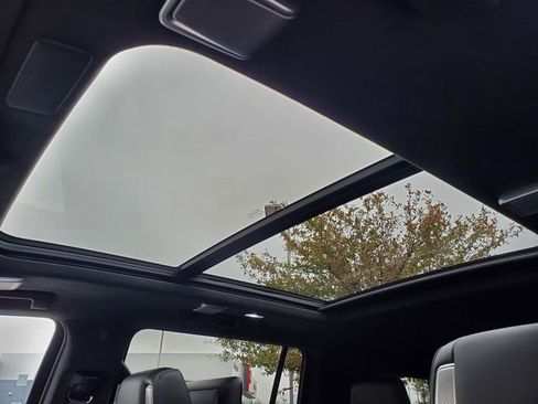 Used 2024 Cadillac Escalade ESV Premium Luxury Platinum w/ Heavy-Duty Trailer Package image 16