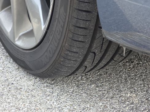 Used 2018 MAZDA MAZDA3 Touring image 5