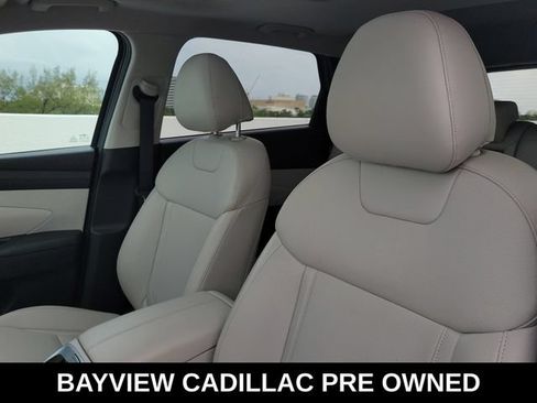 Used 2025 Hyundai Tucson SEL FWD image 16