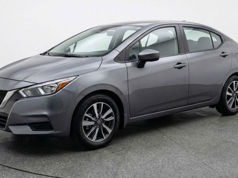 Used 2025 Nissan Versa SV FWD image 3