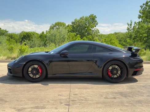Used 2024 Porsche 911 Carrera GTS image 2