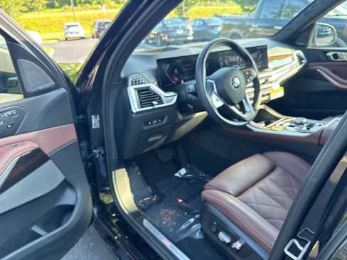 Used 2026 BMW X7 xDrive40i AWD/4WD image 17