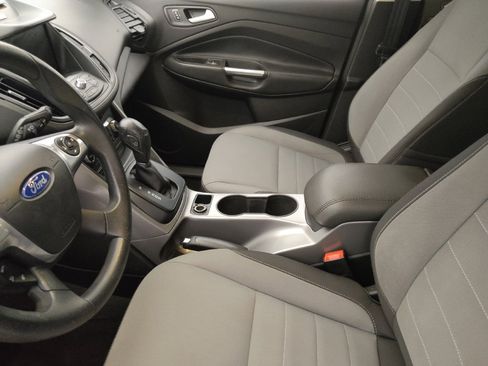 Used 2016 Ford Escape SE w/ Equipment Group 201A image 17