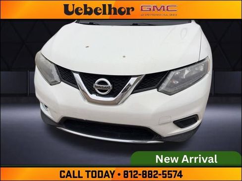 Used 2014 Nissan Rogue SV image 19
