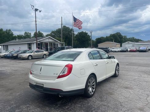 Used 2013 Lincoln MKS FWD image 5