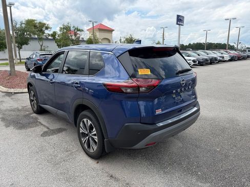 Used 2023 Nissan Rogue SV FWD image 6