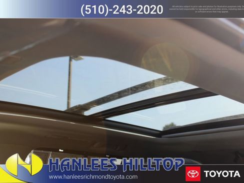 New 2026 Toyota Highlander Platinum image 17