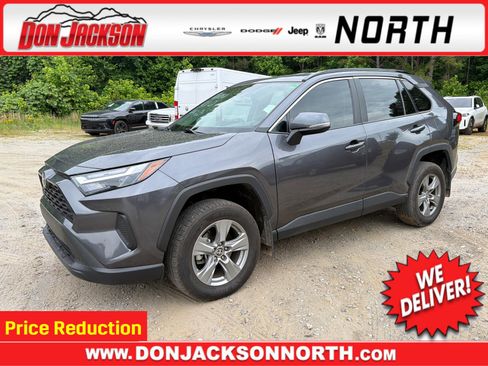 Used 2024 Toyota RAV4 XLE AWD/4WD image 1