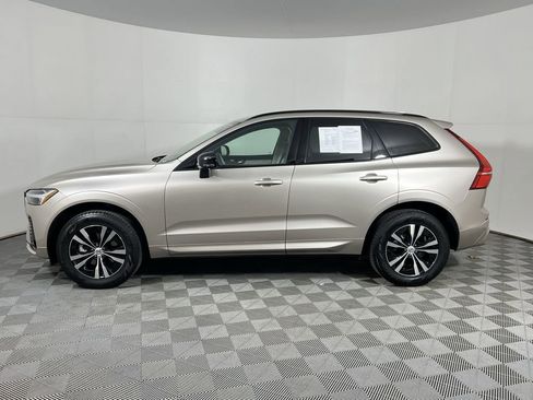 Certified 2025 Volvo XC60 B5 Core image 7