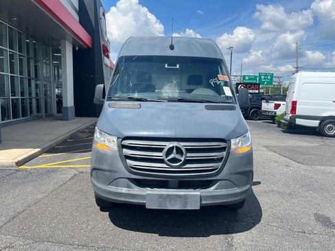 Used 2019 Mercedes-Benz Sprinter 170 image 2