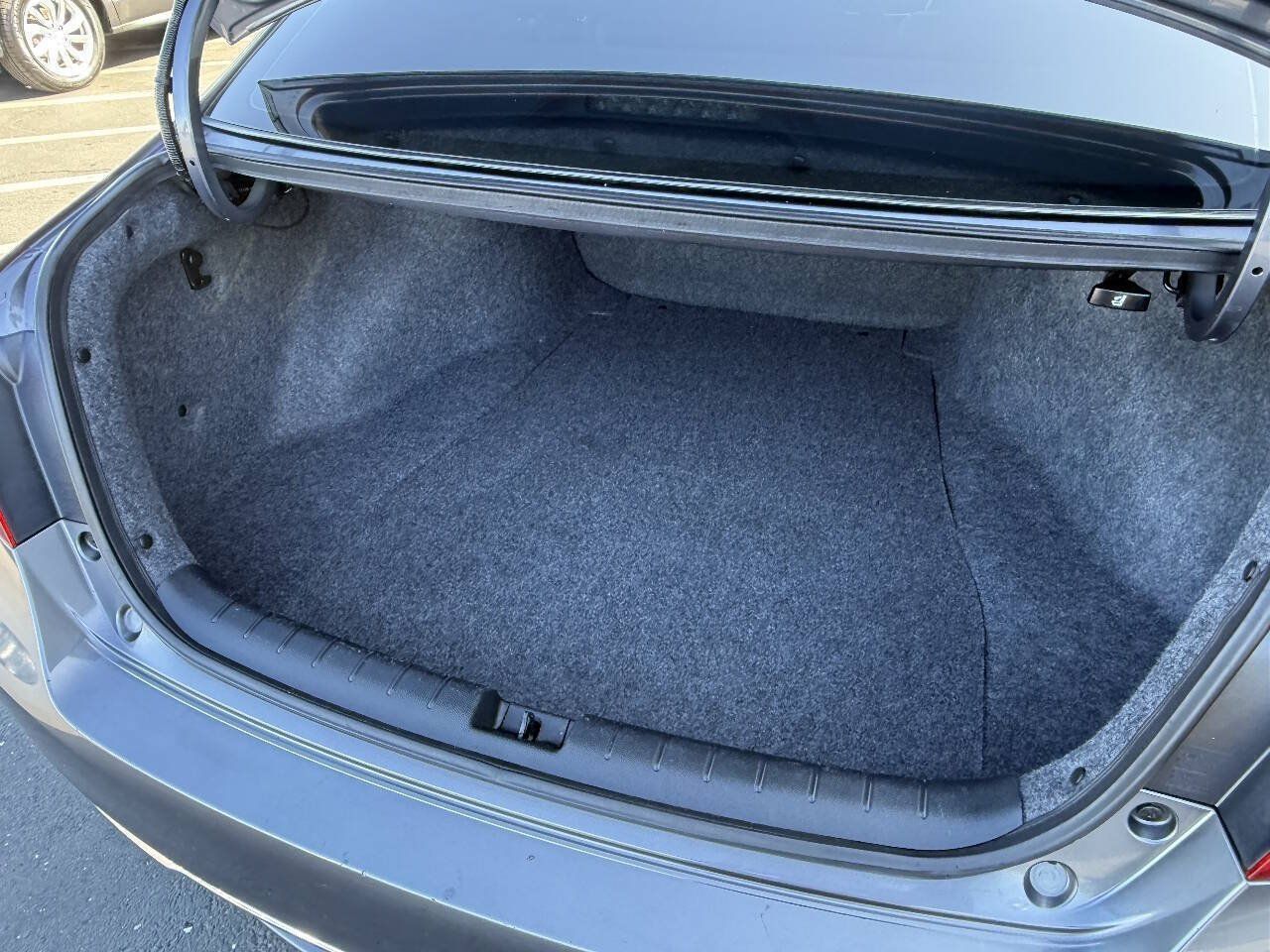 Used 2017 Honda Accord LX image 16