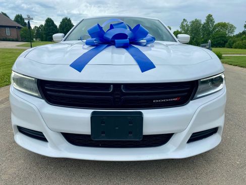 Used 2021 Dodge Charger SXT RWD image 2