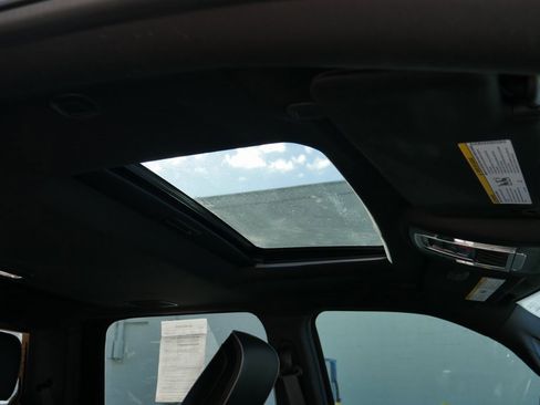 Used 2022 RAM 3500 Laramie image 24