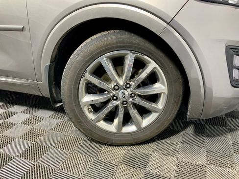 Used 2017 Kia Sorento SX image 34