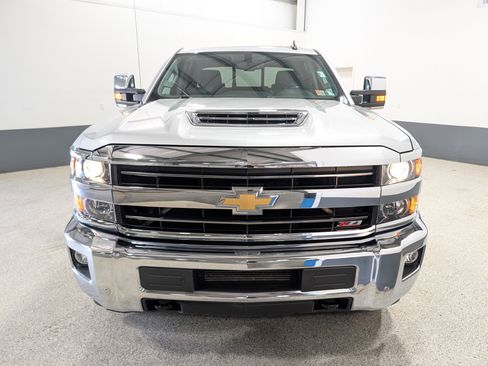 Used 2019 Chevrolet Silverado 3500 LTZ w/ Duramax Plus Package AWD/4WD image 8
