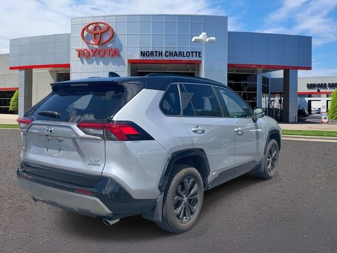 Used 2023 Toyota RAV4 XSE AWD/4WD image 7